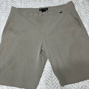 Travis Mathew 38 Tan Shorts